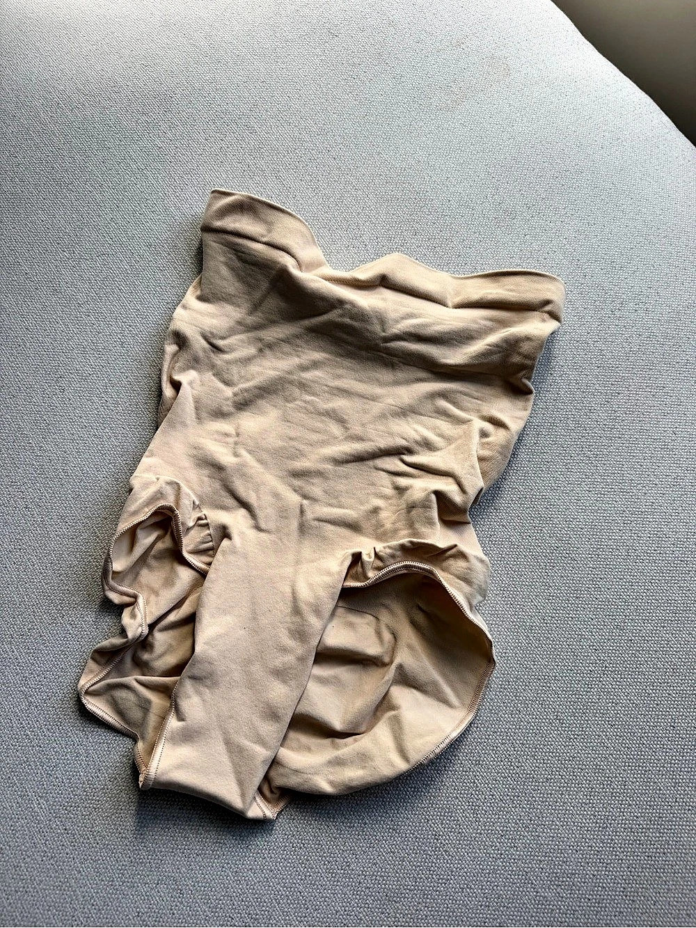 SKIMS Seamless Sculpt High-Waisted Brief, sand color, size medium new never worn
